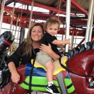 Meet your Posher, Gloria